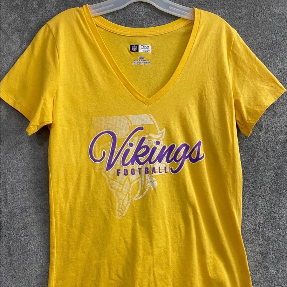 Large Yellow Women’s  V-Neck Minnesota Vikings Shirt.